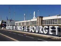 Luxury Limousine Transfers from Paris-Le Bourget Airport with Private Driver by Avantgarde Limousines Luxury Limousine Transfers from Paris-Le Bourget Airport with Private Driver by Avantgarde Limousines