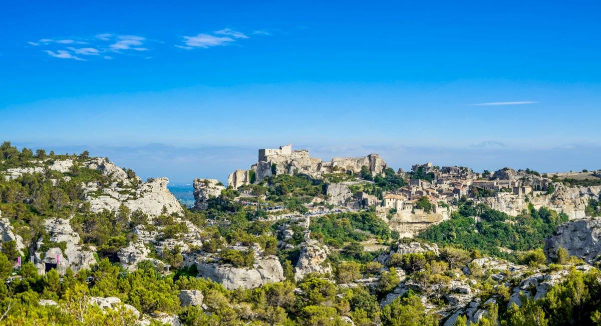 Hire a Driver for a Private Day Trip from Marseille to Arles, Saint Rémy & Les Baux de Provence villages with your exclusive private driver