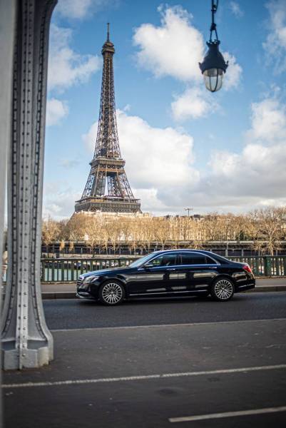 PRIVATE TRANSFER FROM PARIS THALYS TRAIN STATION WITH PRIVATE DRIVER