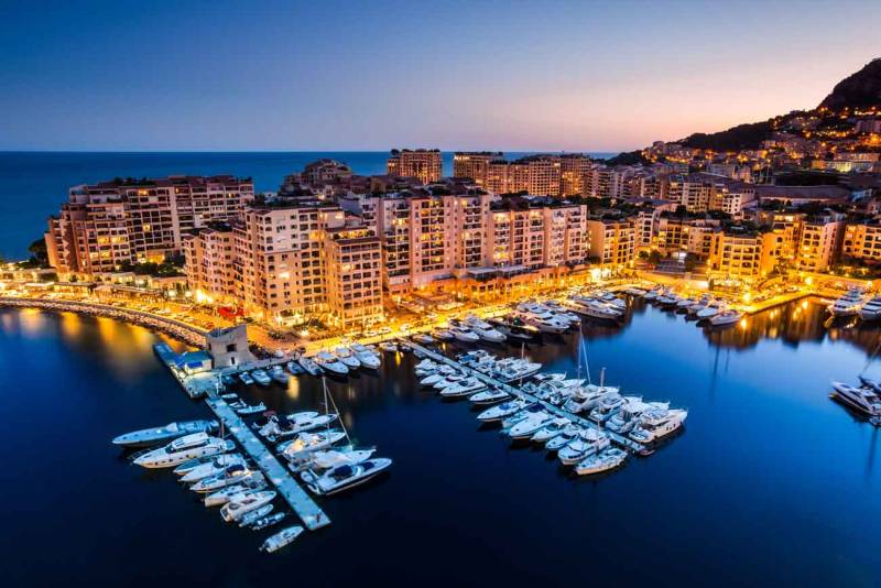 Luxury Yacht Charter Chauffeur Service and Minibus Services on the French Riviera