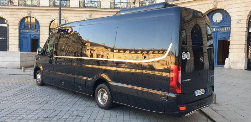 Private chauffeur service in Marseille with premium fleet of Luxury Buses,  Luxury Vans, and Minicoaches