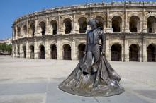 Discovering the fascinating history of Arles through its well-preserved Roman monuments and UNESCO World Heritage sites