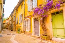 Capturing the timeless beauty of Arles' charming streets and squares, where every corner tells a story